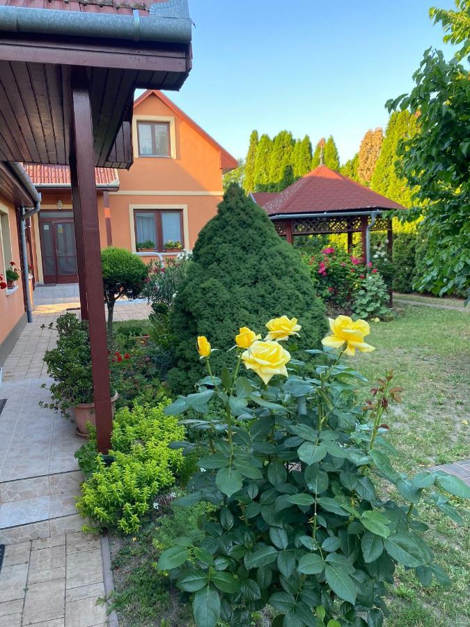 Apartman Dóra Hajdúszoboszló Exterior foto